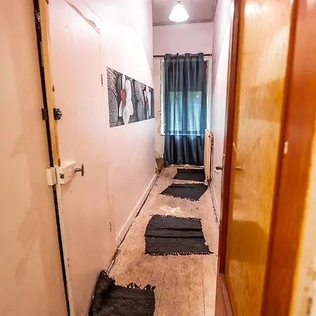 Hold2 - Grande Chambre Homestay szállás